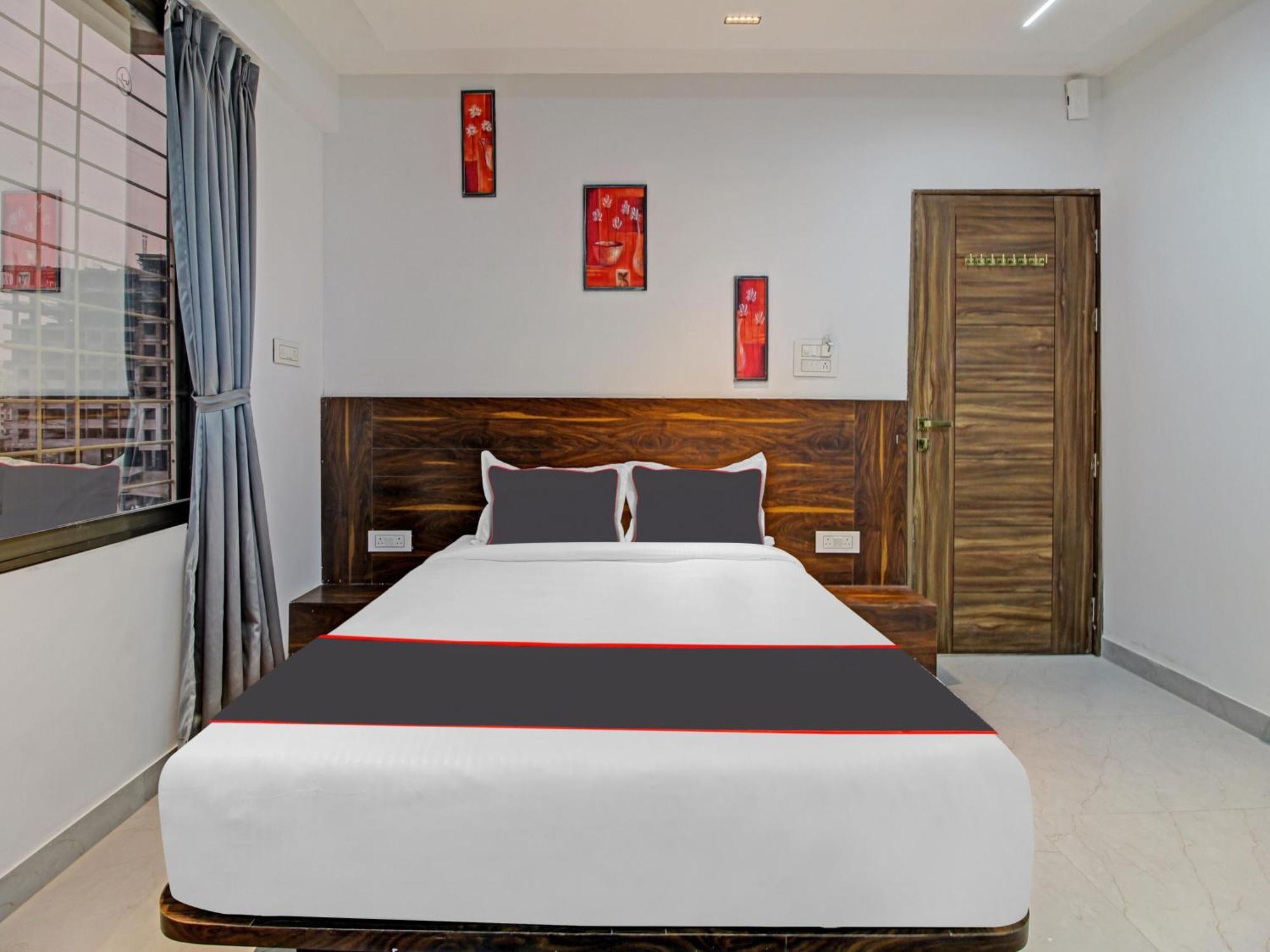 Collection O Crystal Hotel Pimpri-Chinchwad Exterior foto