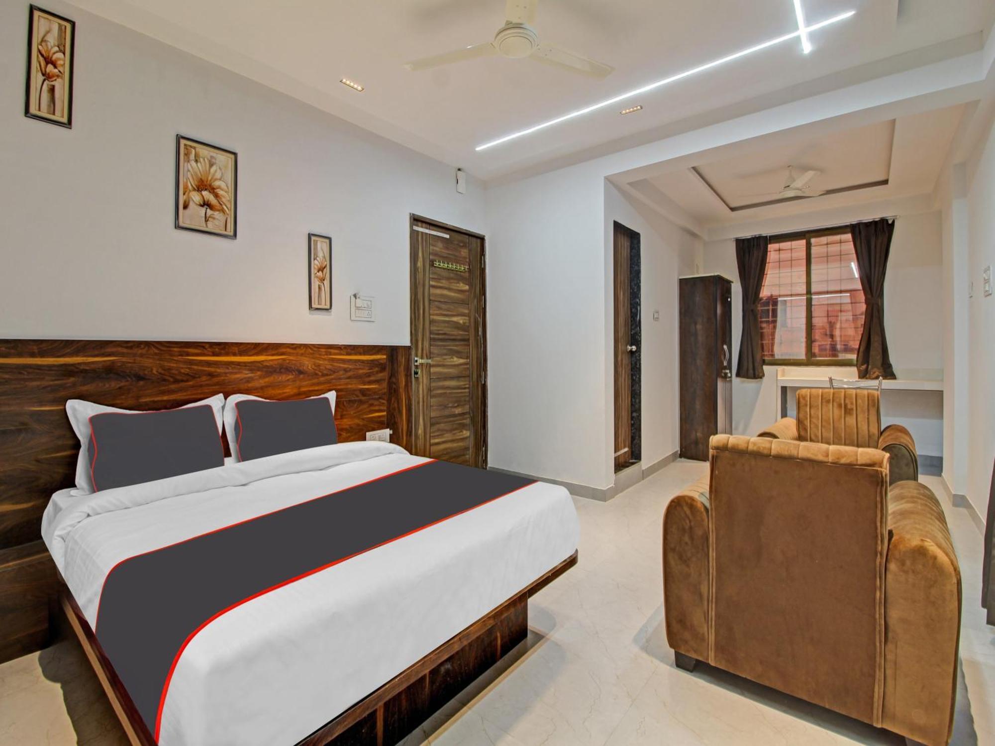 Collection O Crystal Hotel Pimpri-Chinchwad Exterior foto